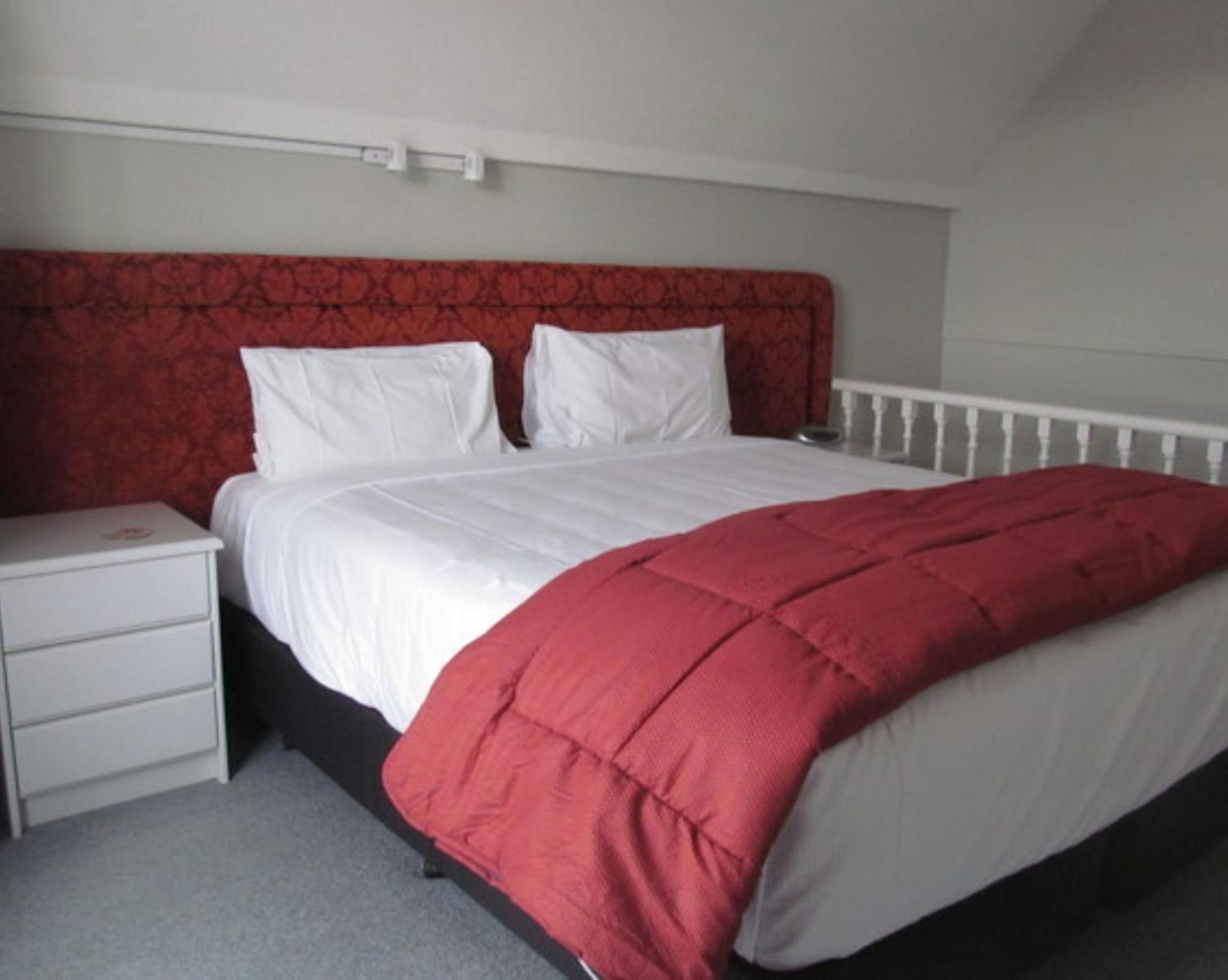 Phoenix Thermal Resort - Lago Taupo Habitación foto