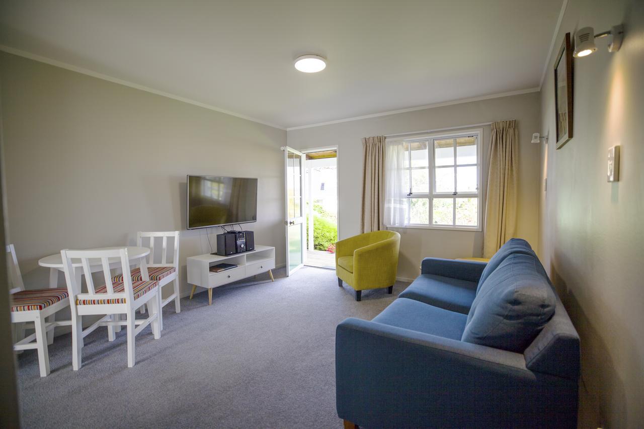 Phoenix Thermal Resort - Lago Taupo Exterior foto