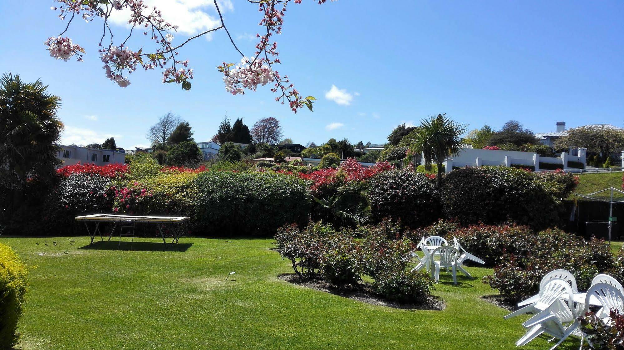 Phoenix Thermal Resort - Lago Taupo Exterior foto